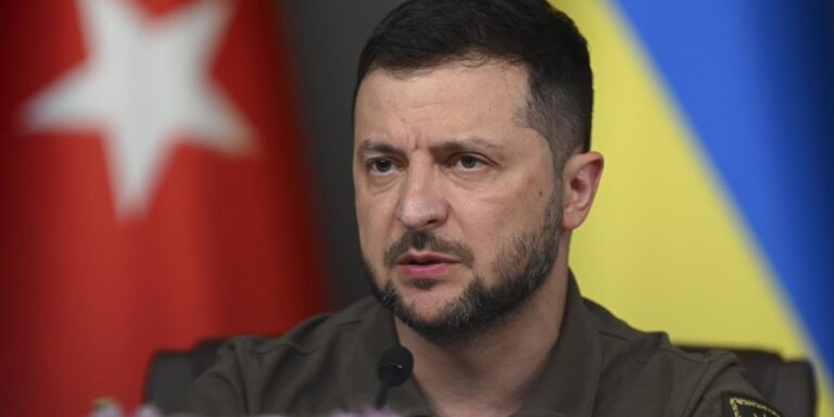 zelenskinin-putinle-turkiyede-gorusme-cagrisi-dunya-basininda-genis-yer-buldu-uOlan3jI.jpg